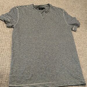 Banana Republic Men’s Linen Blend Tshirt